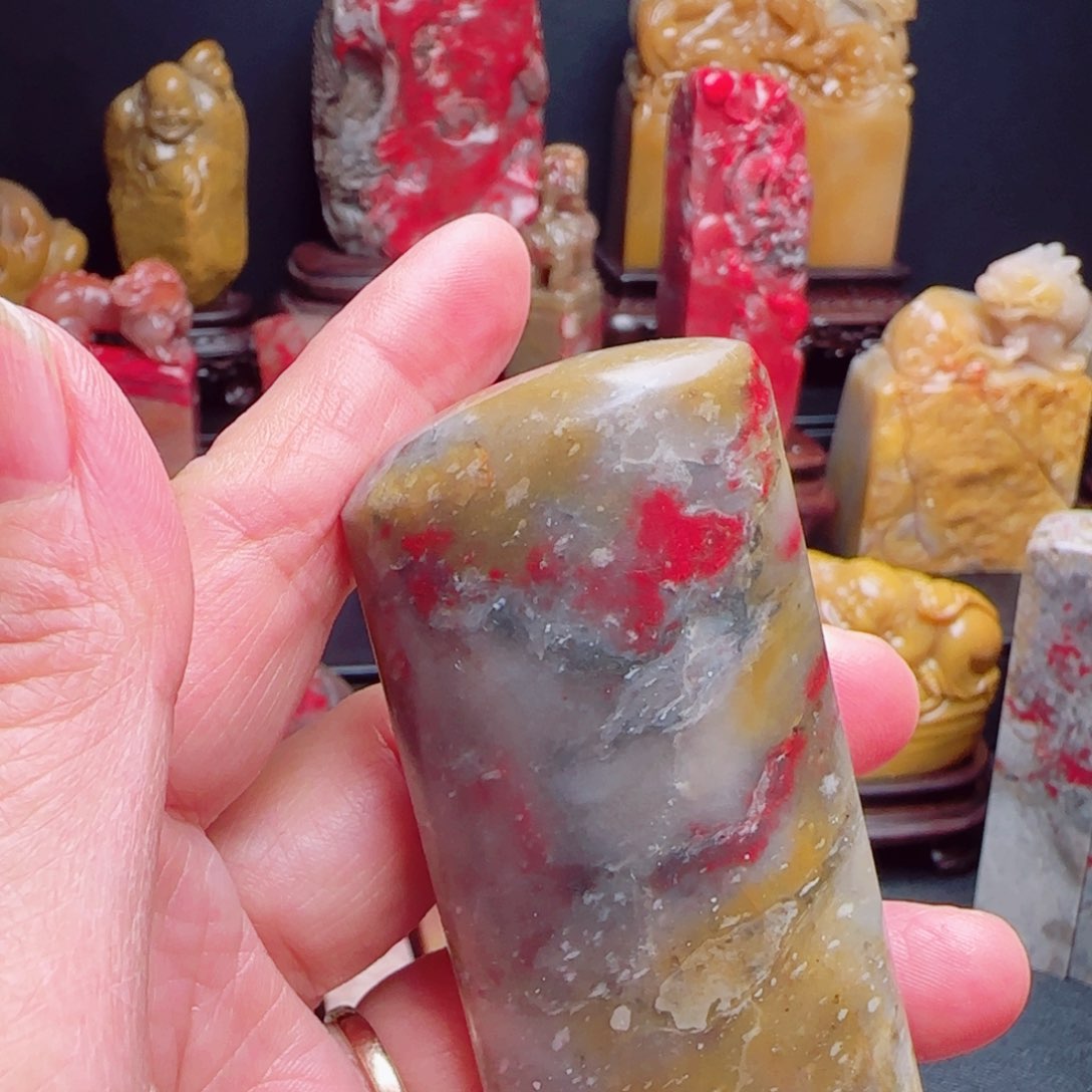 昌化石昌化鸡血石