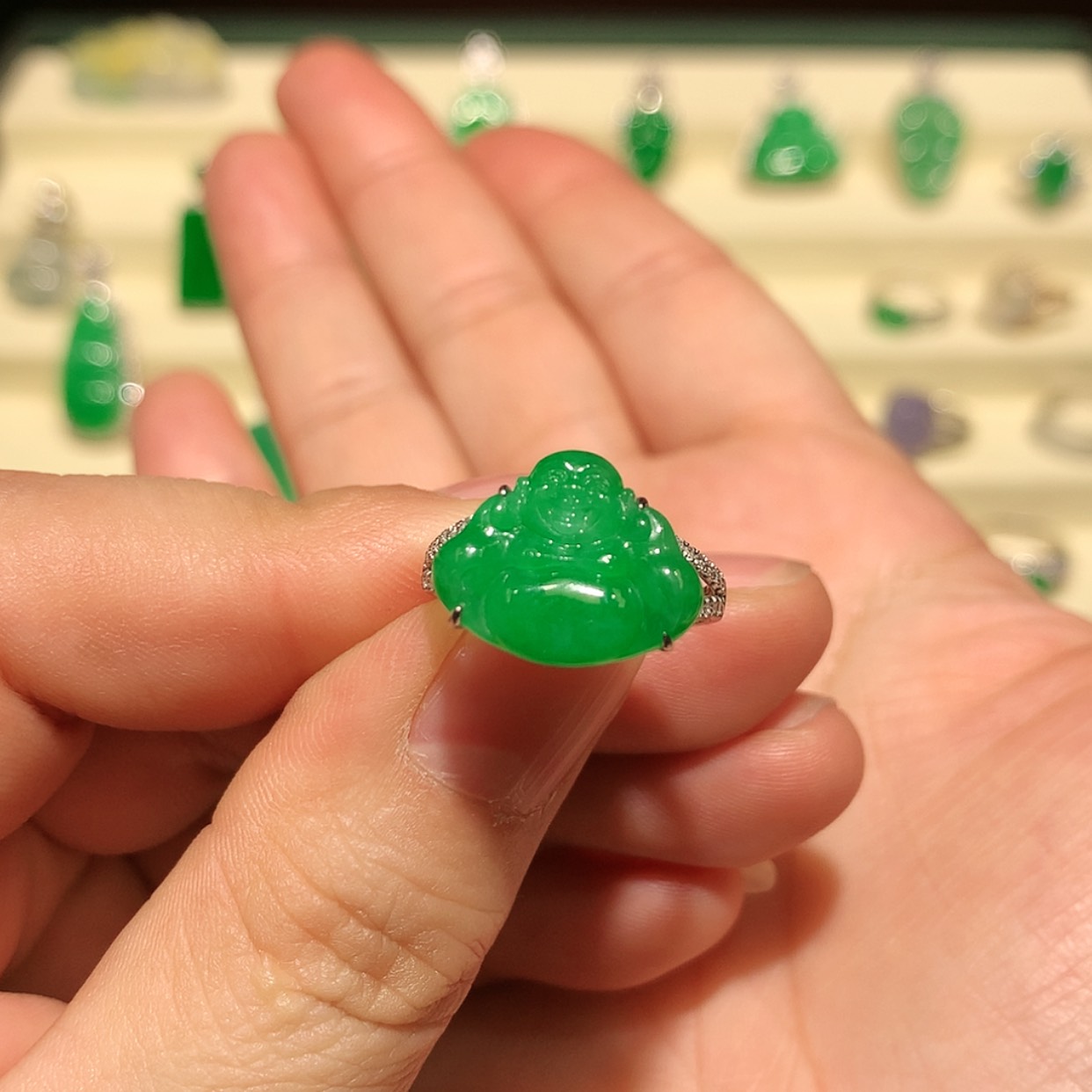 【闪购商品】翡翠戒指18K金镶嵌缅甸A货