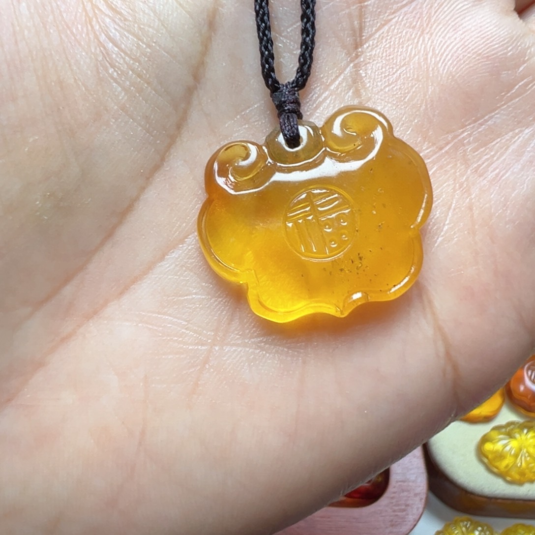 琥珀吊坠(不含链)未镶嵌