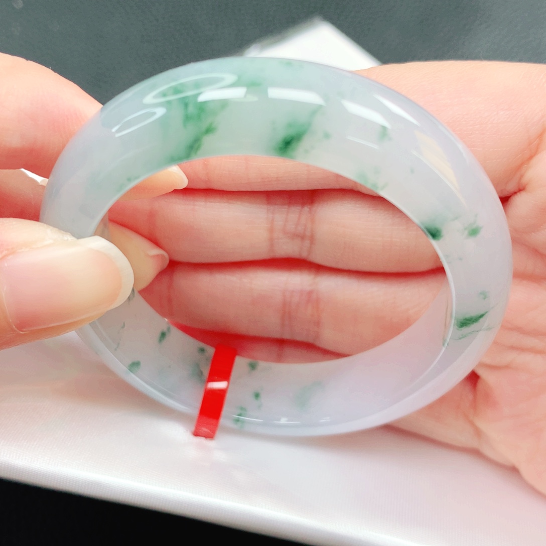 翡翠未镶嵌手镯54贵