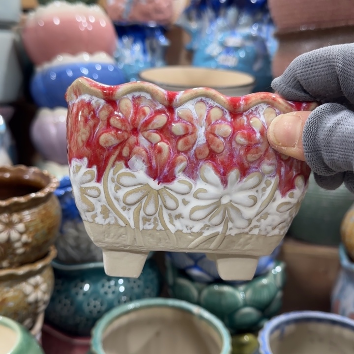 凑9块包邮，有孔，陶瓷花盆