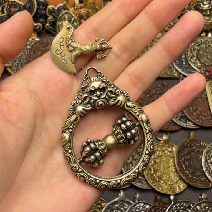 藏传文玩九宫如图