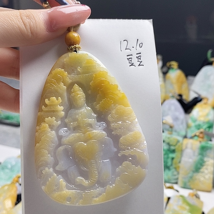 颈饰未镶嵌翡翠X*