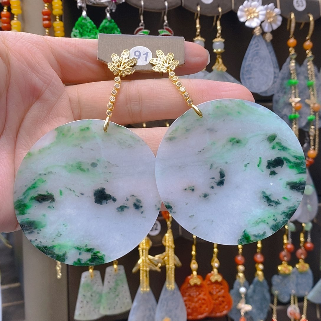 未镶嵌翡翠耳饰翡翠