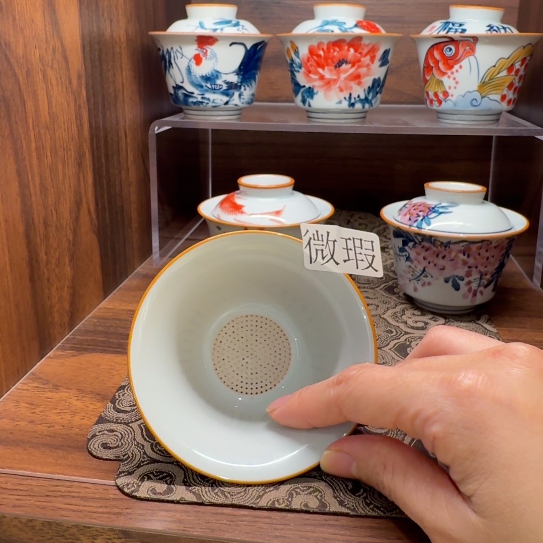 釉下手绘茶具微瑕