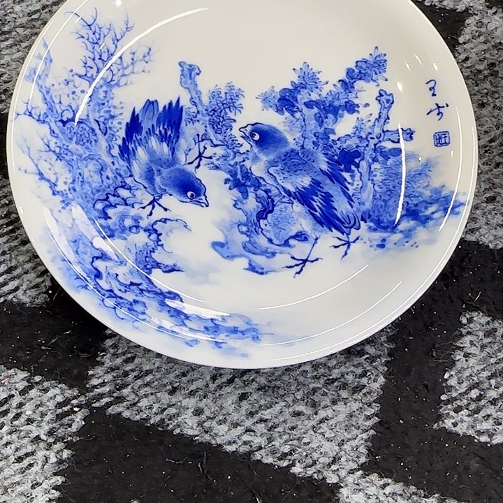 缸哈****）我是不是应该在家睡觉的