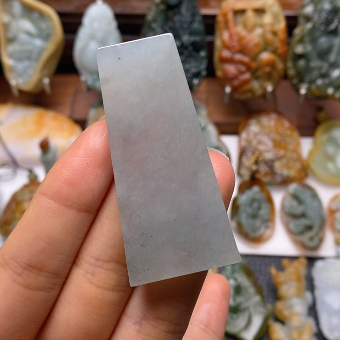 定制翡翠未镶嵌翡翠