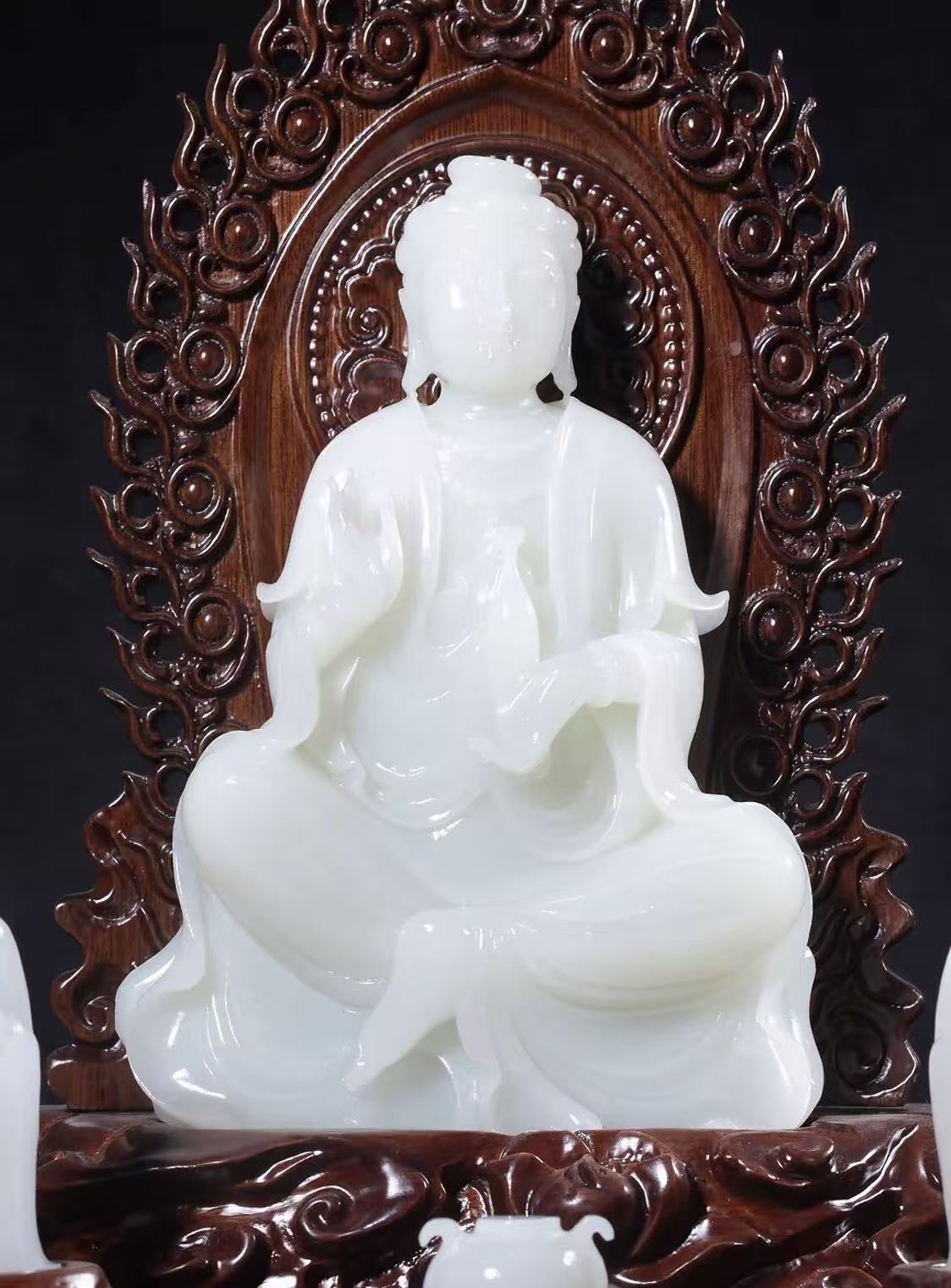 新疆和田白玉观音摆件