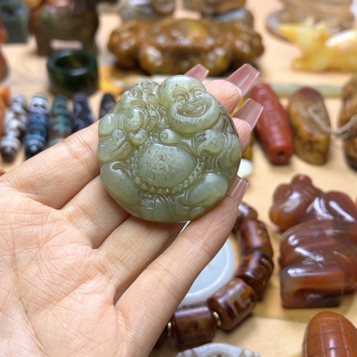 【闪购商品】蛇纹石玉颈饰未镶嵌