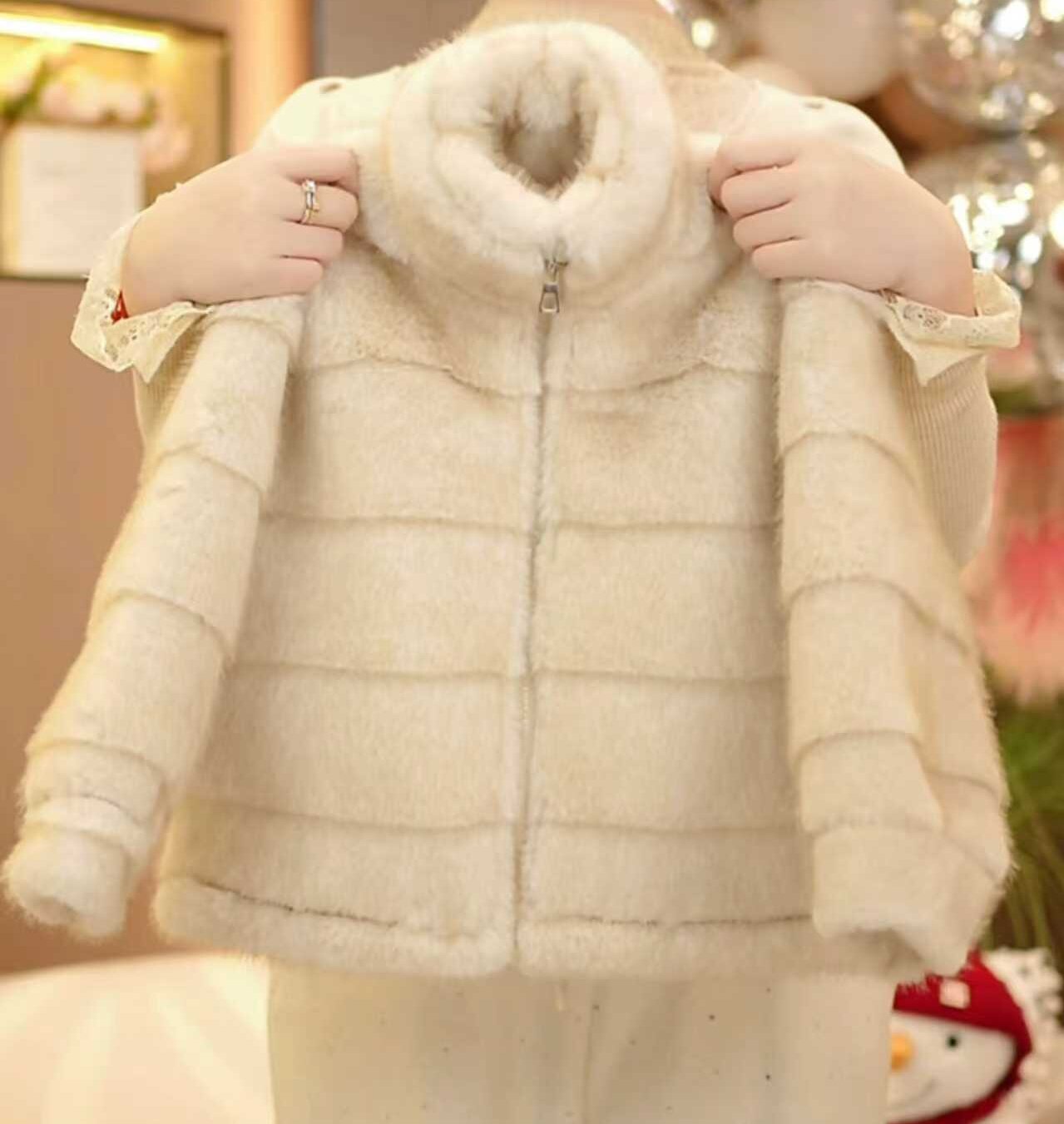 女童2026年冬季新款韩版加绒加厚高端年款儿童百搭外套8903