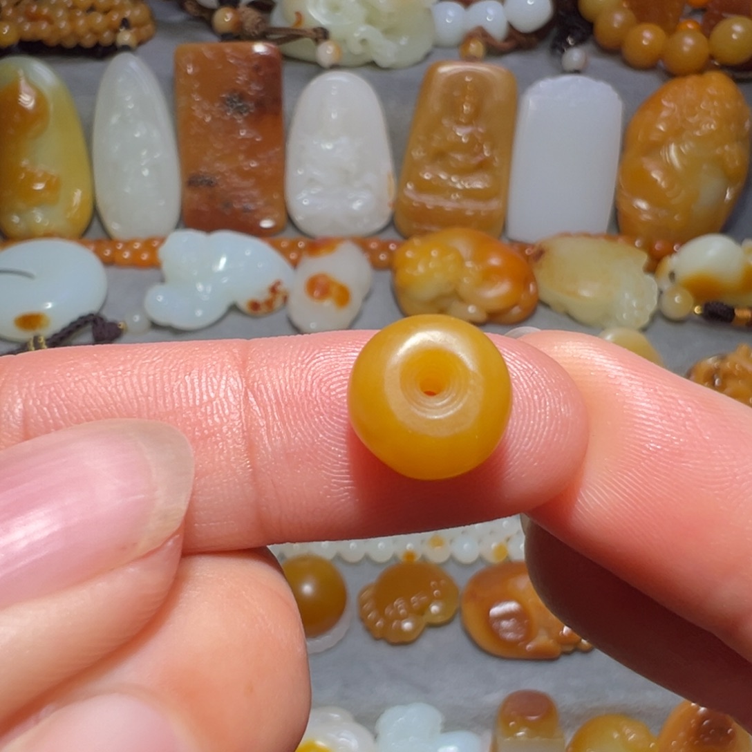 和田玉未镶嵌吊坠(不含链)