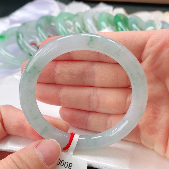 翡翠手镯未镶嵌缅甸A货翡翠手镯