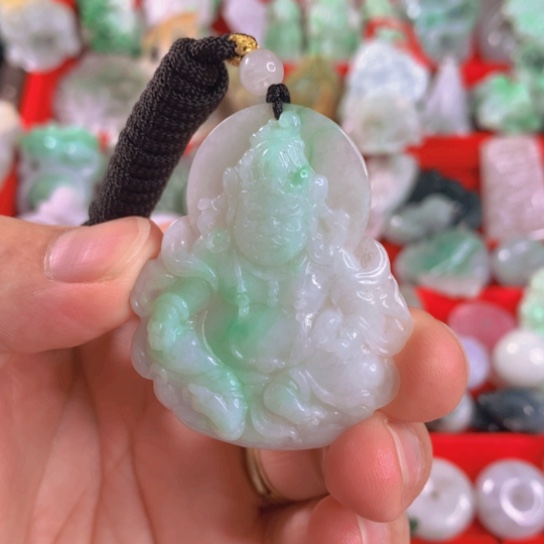 翡翠项链未镶嵌释**提