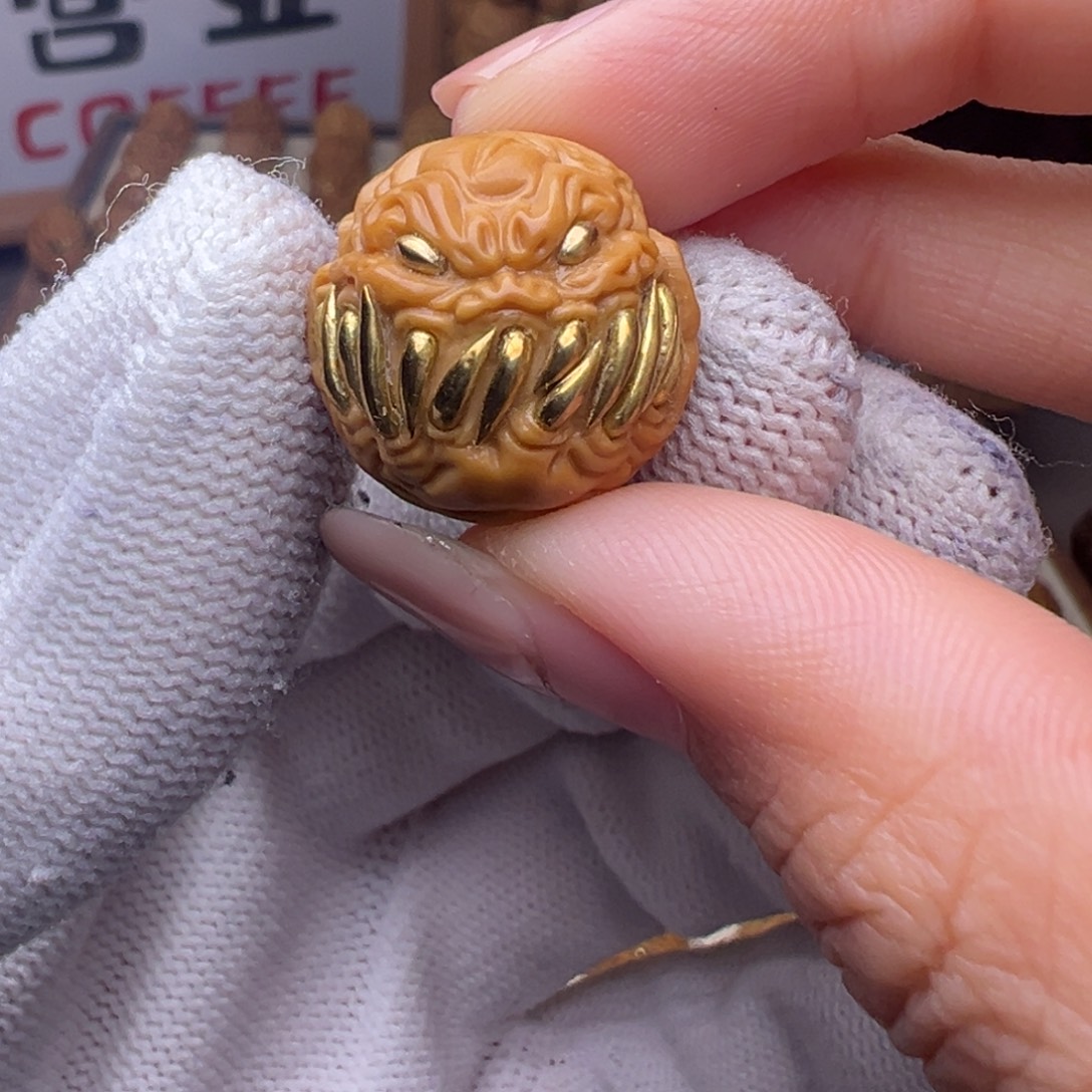 猴头核桃把件镶嵌款吞噬面具恶僧全品有正常封口线