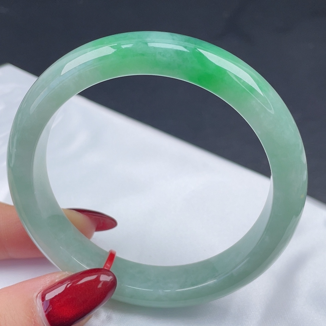 翡翠未镶嵌手镯57圈口