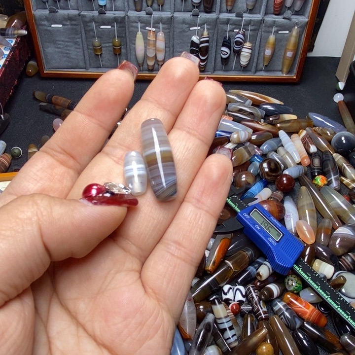 玛瑙/玉髓颈饰未镶嵌?*