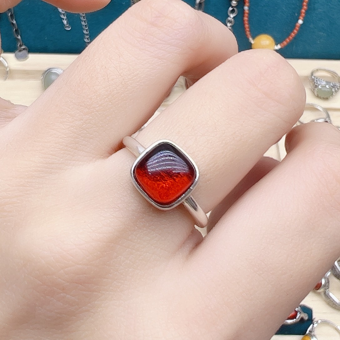 血珀戒指银S925镶嵌天然