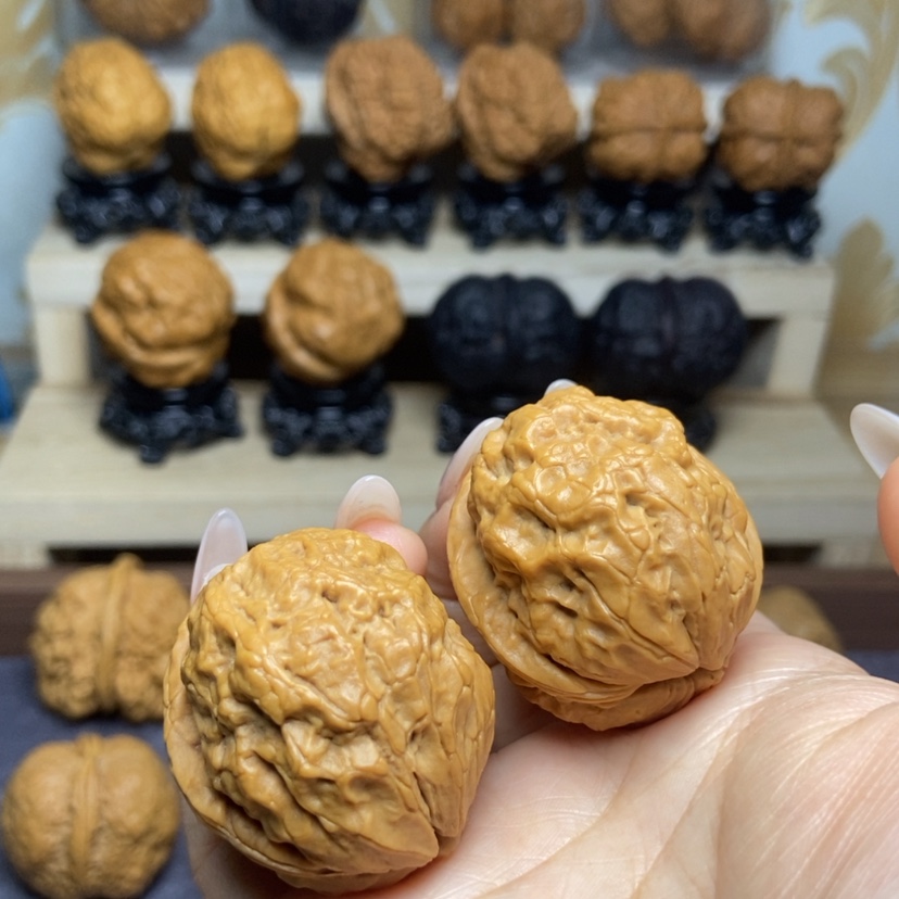 【闪购商品】桃核吊坠4…………39mm