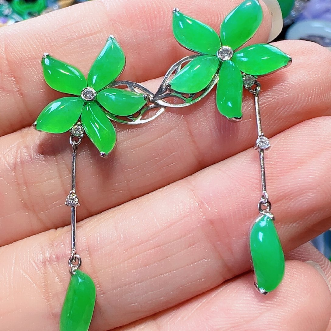 翡翠耳饰18K金镶嵌签收后24小时鉴赏期