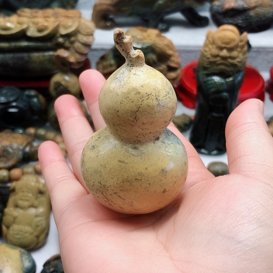 岫岩河磨玉（透闪石质玉）把件未镶嵌