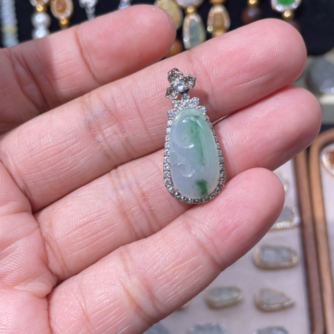 翡翠银S925镶嵌颈饰