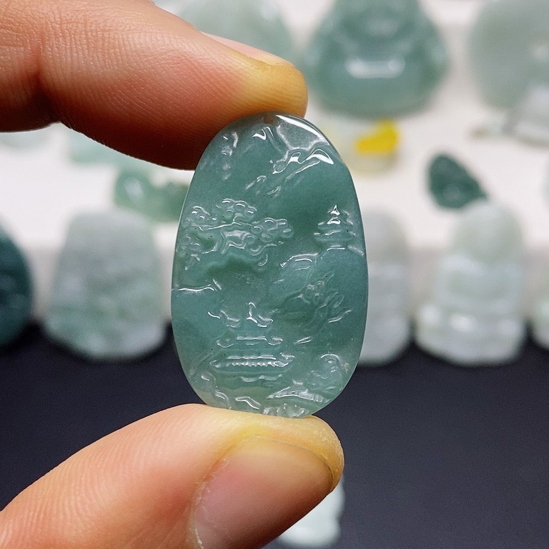 翡翠颈饰未镶嵌吊坠