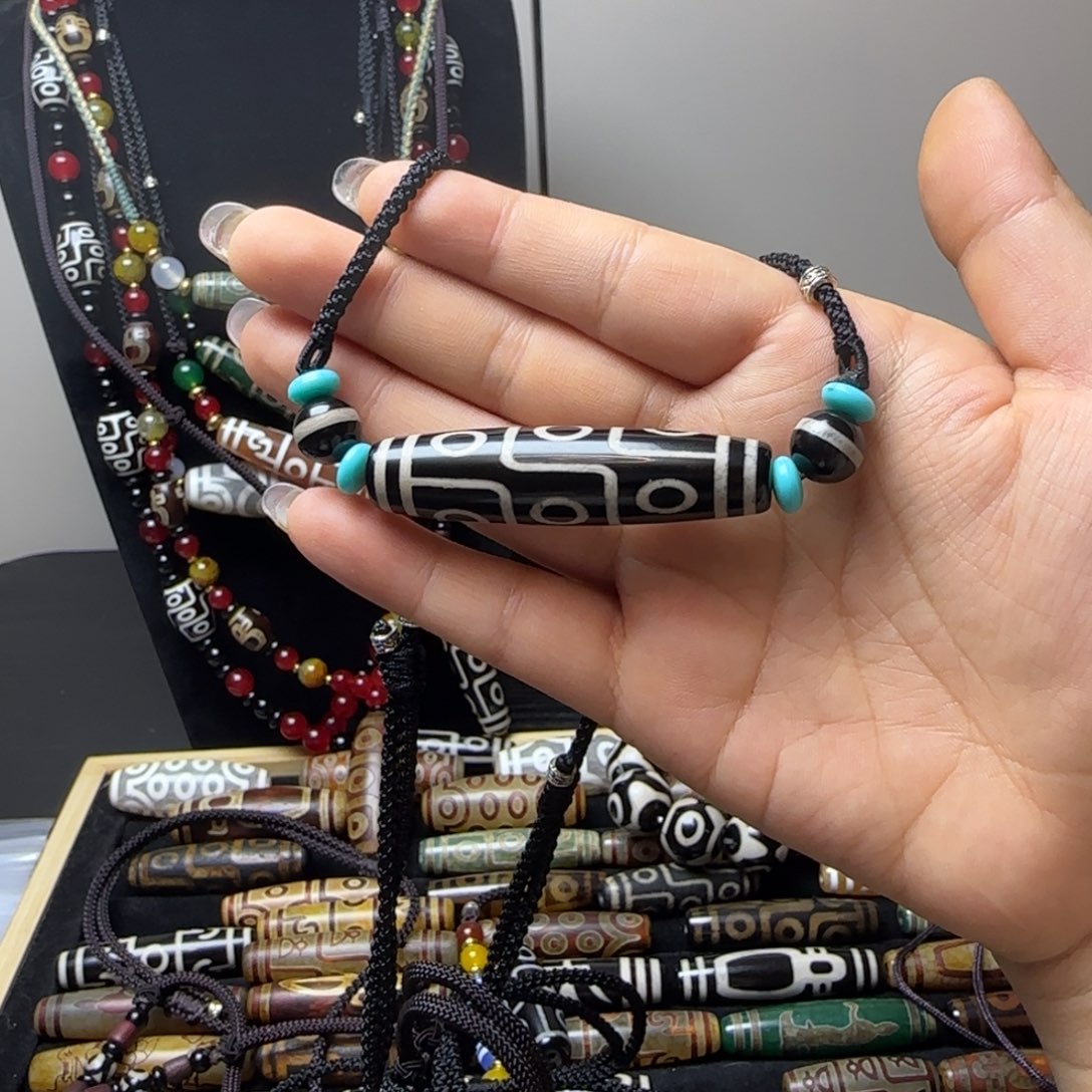 玛瑙/玉髓合金颈饰