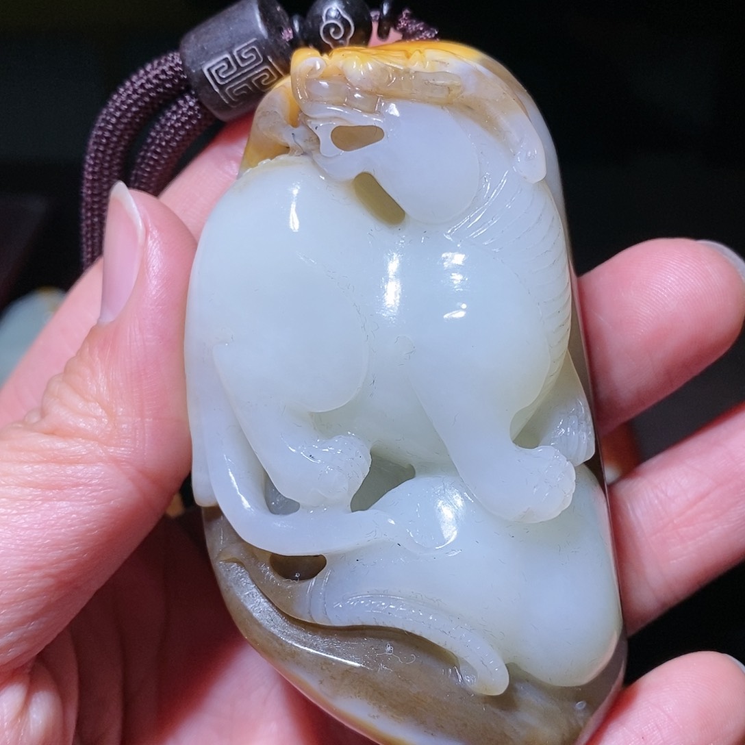 和田玉挂件未镶嵌