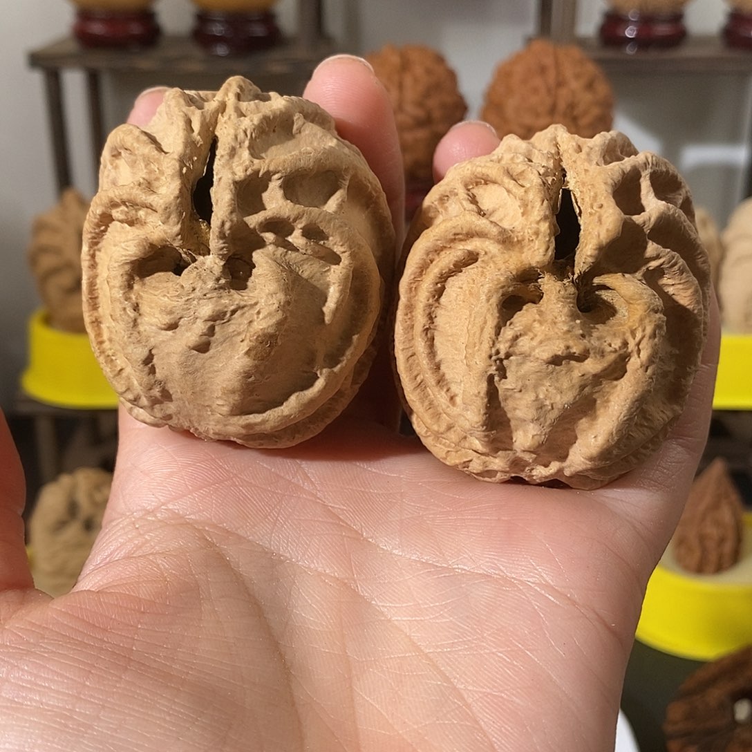 吊坠文玩核桃M**黄鬼脸48