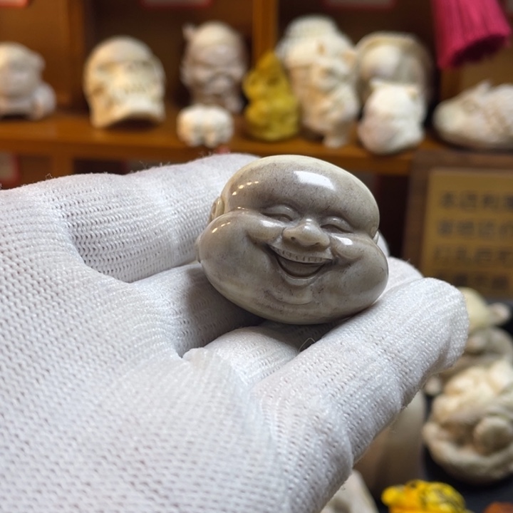 爱***心皮质非金属配饰鹿角雕刻弥勒
