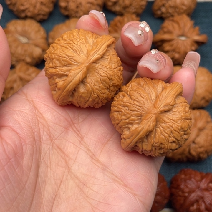 文玩核桃把件37全品乾隆磨。