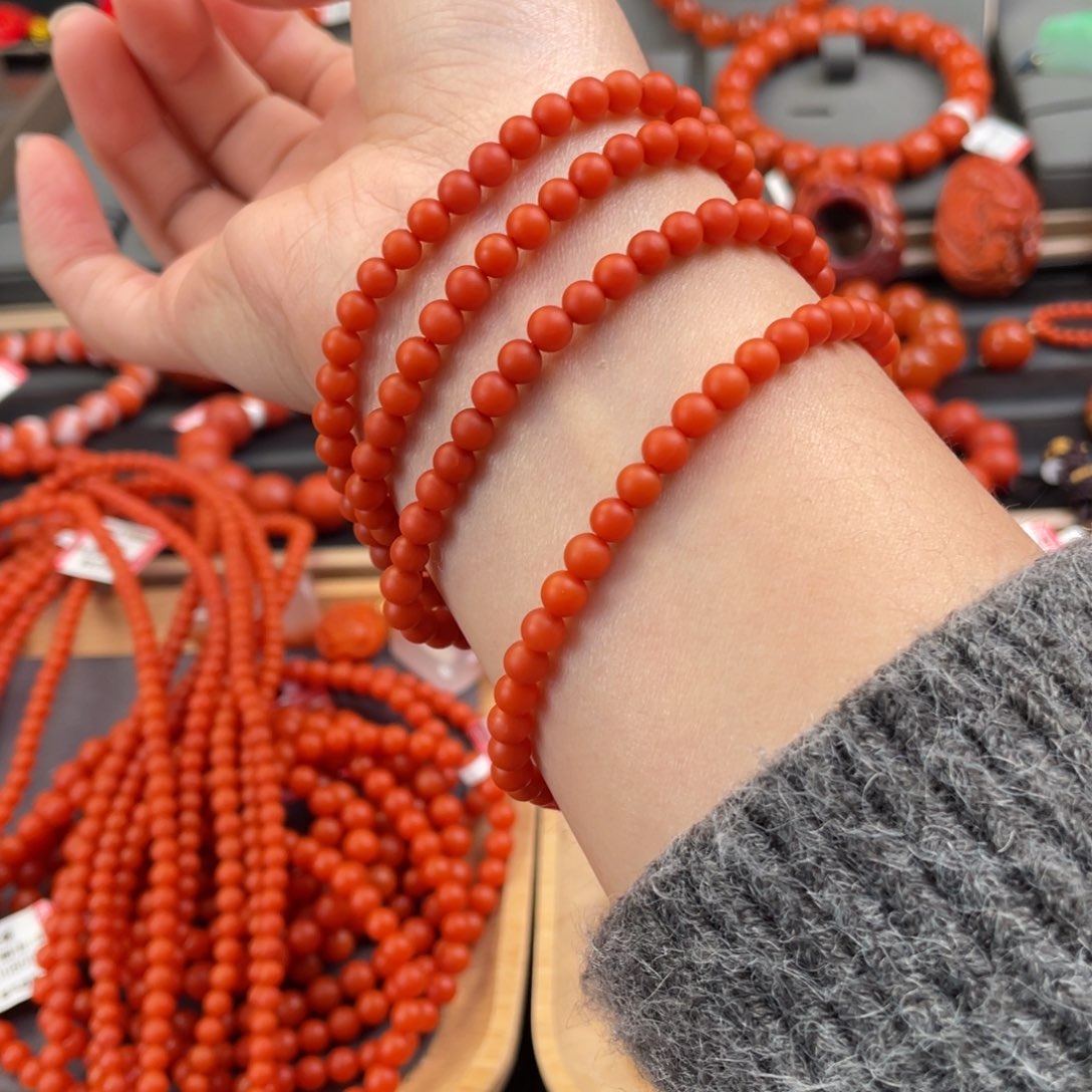 南红玛瑙手串未镶嵌