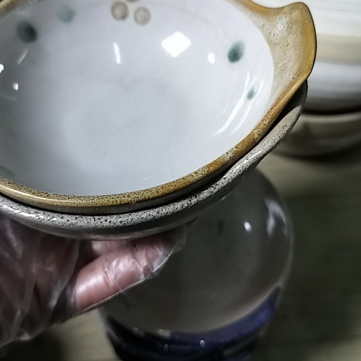 盘瓷片陶瓷杯盘壶碗都有