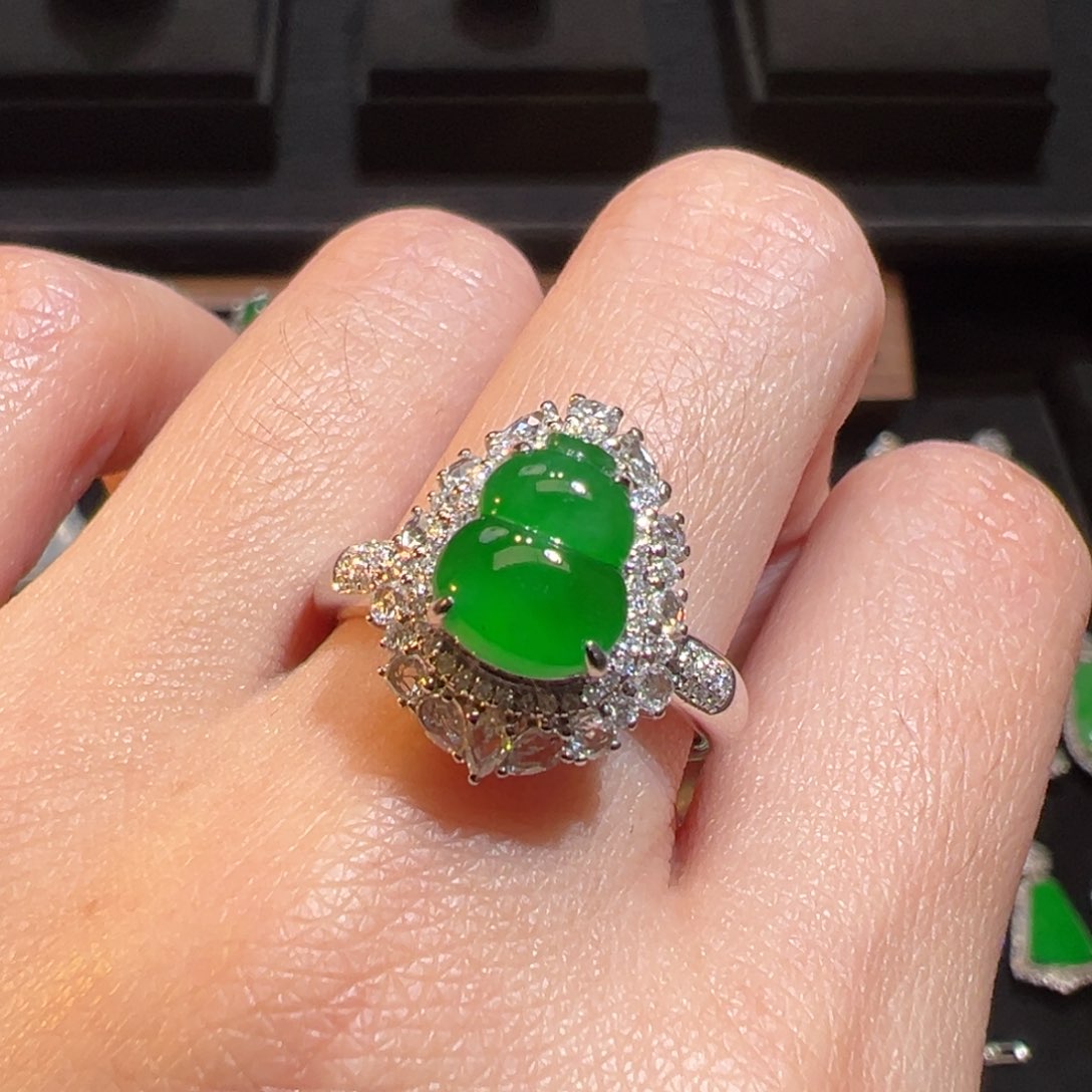 翡翠戒指18K金镶嵌收到货48小时鉴赏期