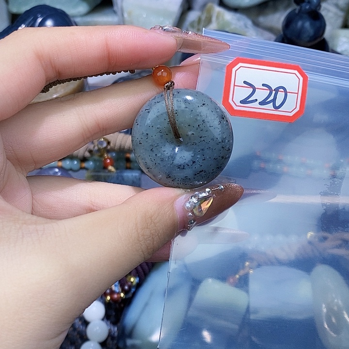 和田玉和田玉边角料随机发未镶嵌