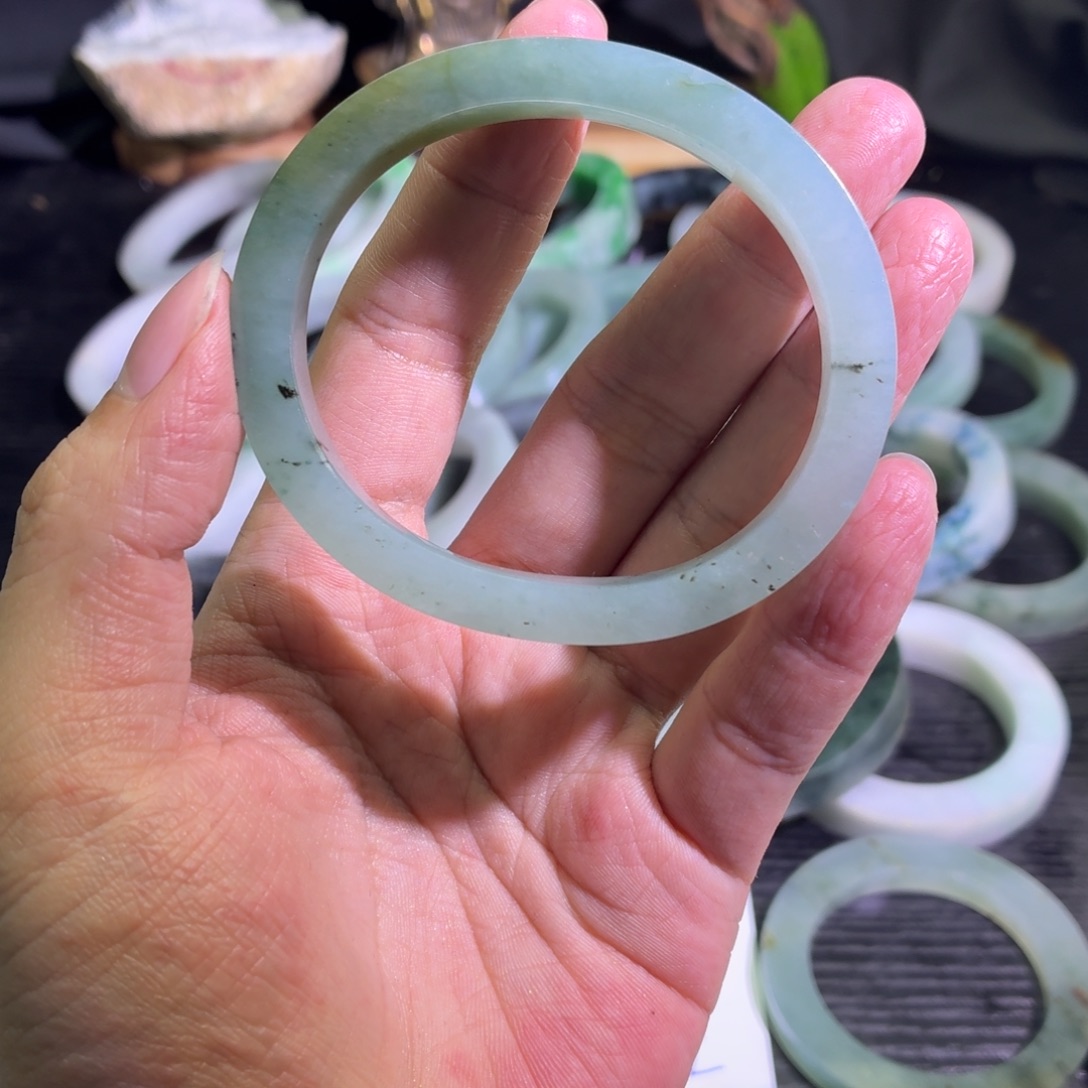 定制翡翠未镶嵌天然翡翠A货毛胚手镯定制
