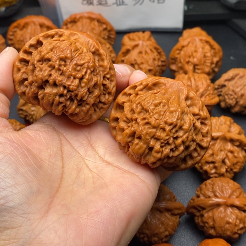 【闪购商品】文玩核桃把件52官帽