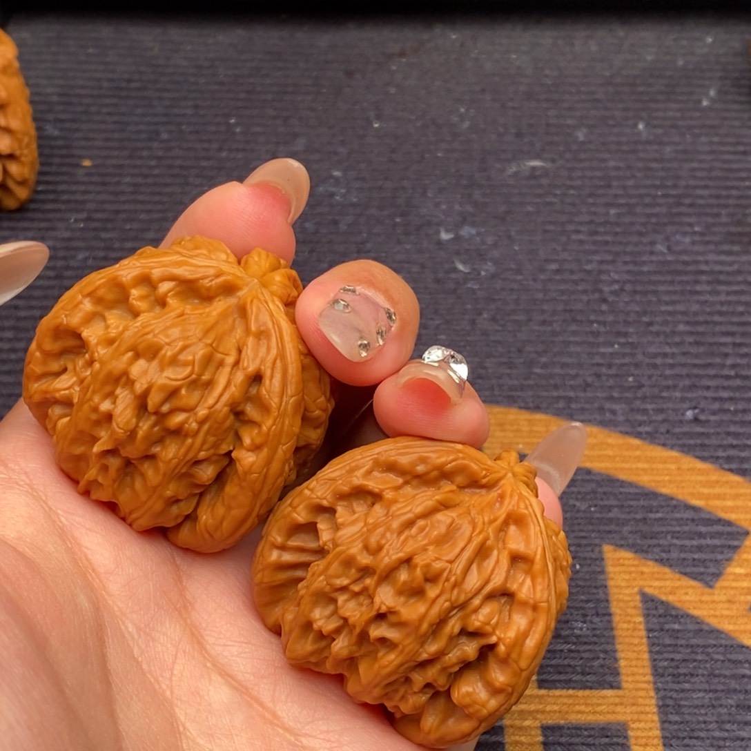 東***华吊坠文玩核桃白狮子