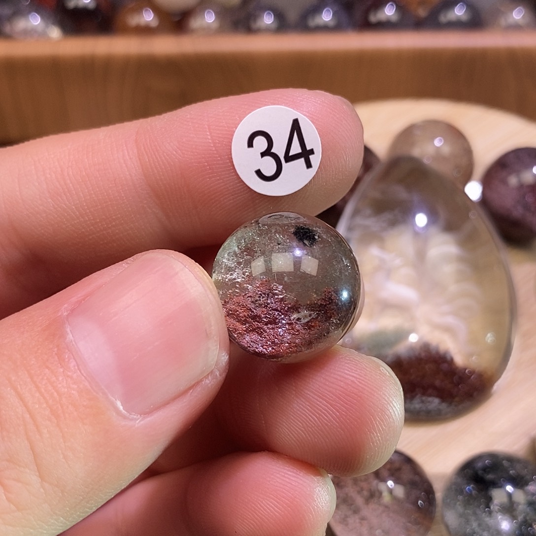 赖****水晶吊坠(不含链)未镶嵌