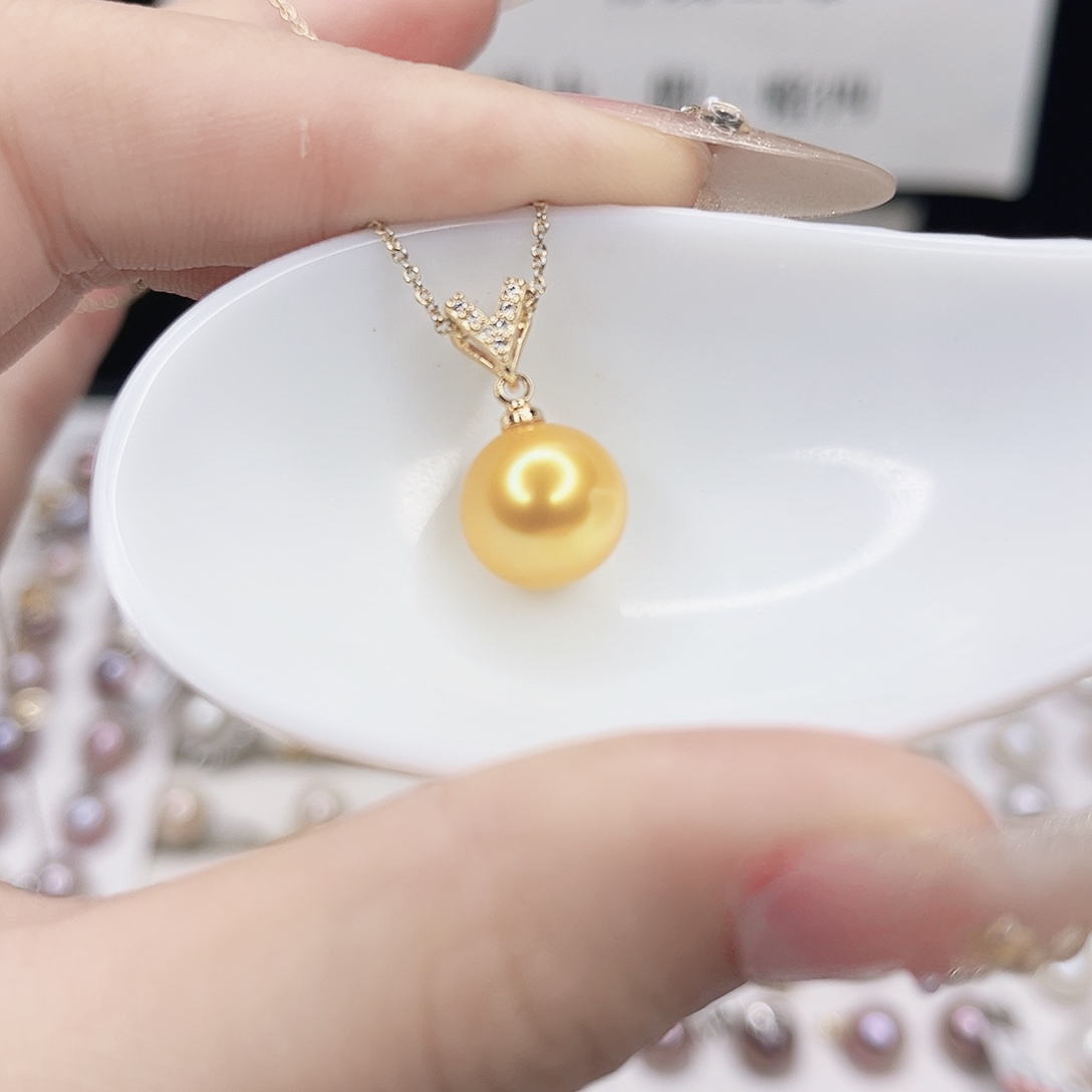淡水珍珠合金吊坠(赠链)