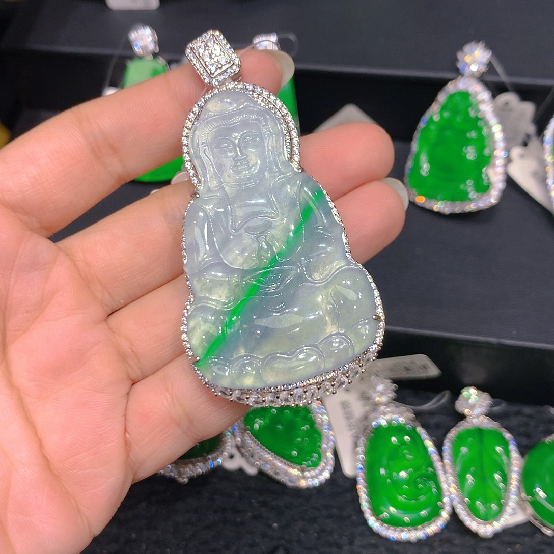 颈饰未镶嵌翡翠塞*达000863