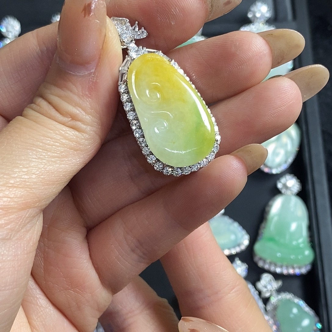 翡翠银S925镶嵌颈饰天然翡翠