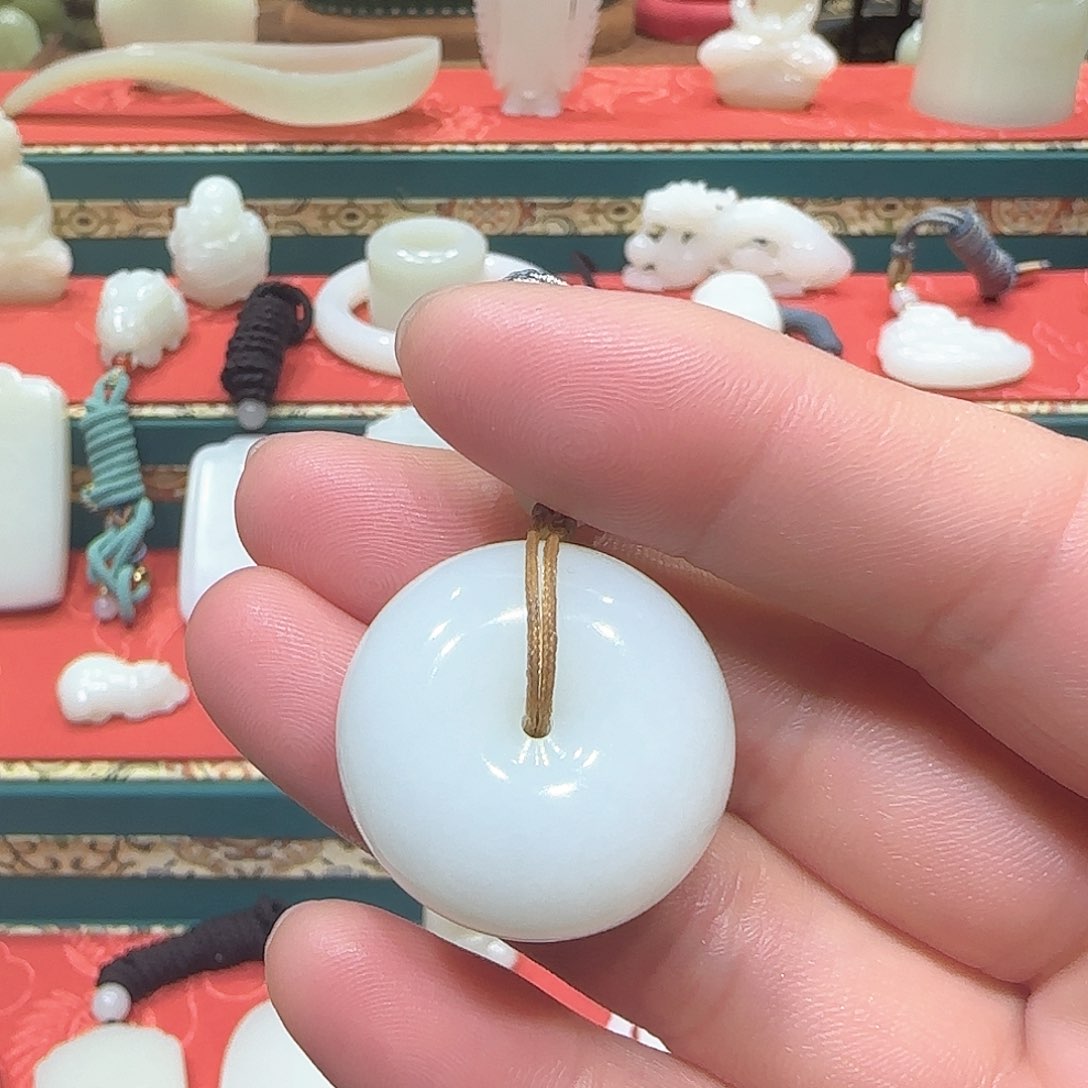 和田玉挂件未镶嵌菩****人