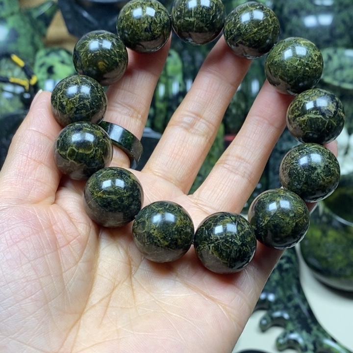 有***福蛇纹石玉未镶嵌项链金蛇纹18手串