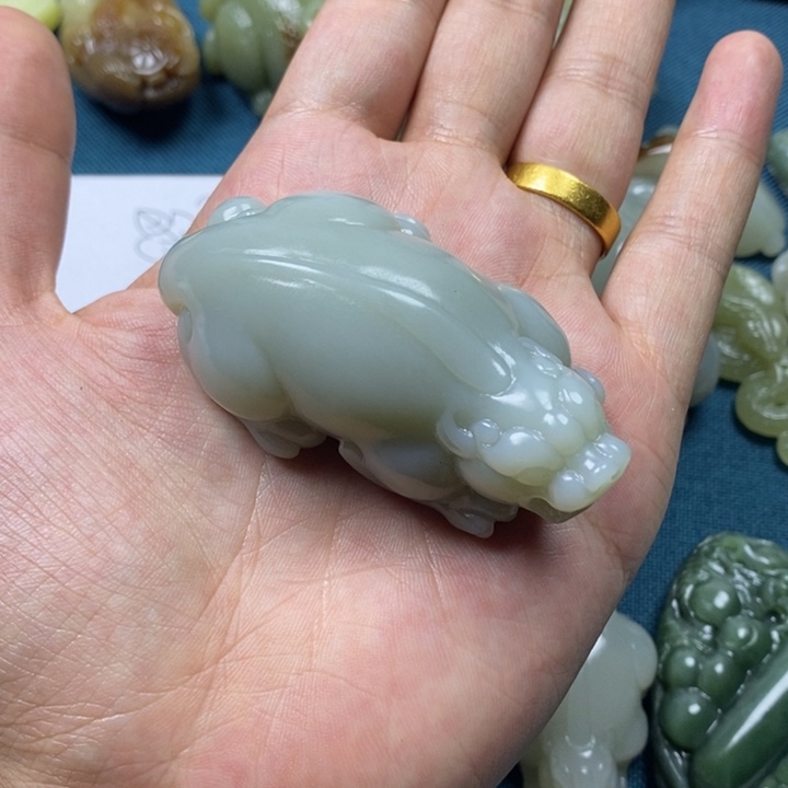 拾***生未镶嵌和田玉把件