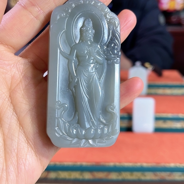 和田玉吊坠未镶嵌