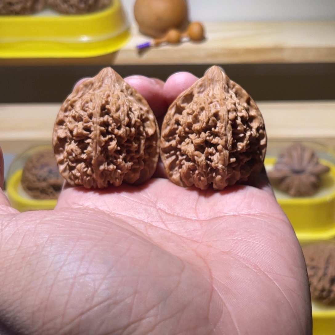 文玩核桃吊坠偶**风39全品满天星