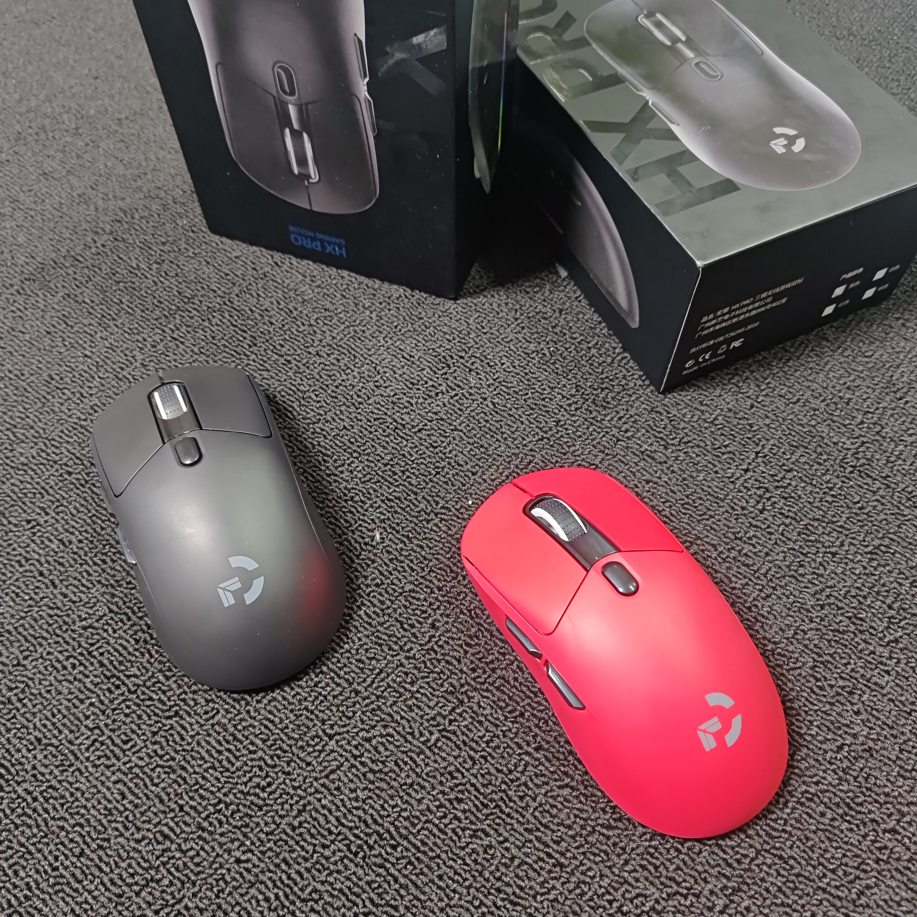 未拆封  宏慕三模无线游戏鼠标轻量化适合FPS瓦罗兰特等游戏使用