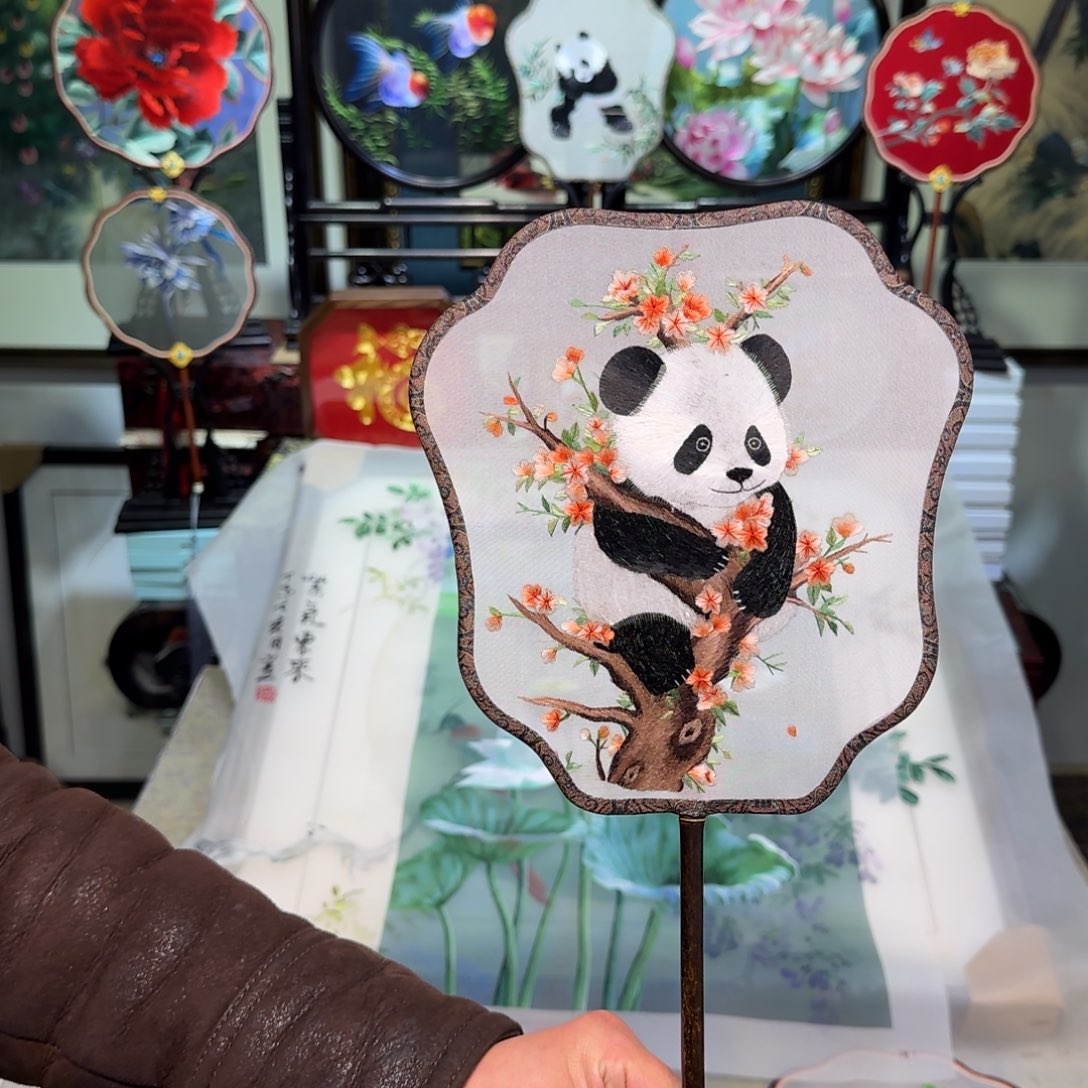 刺绣刺绣工艺精湛