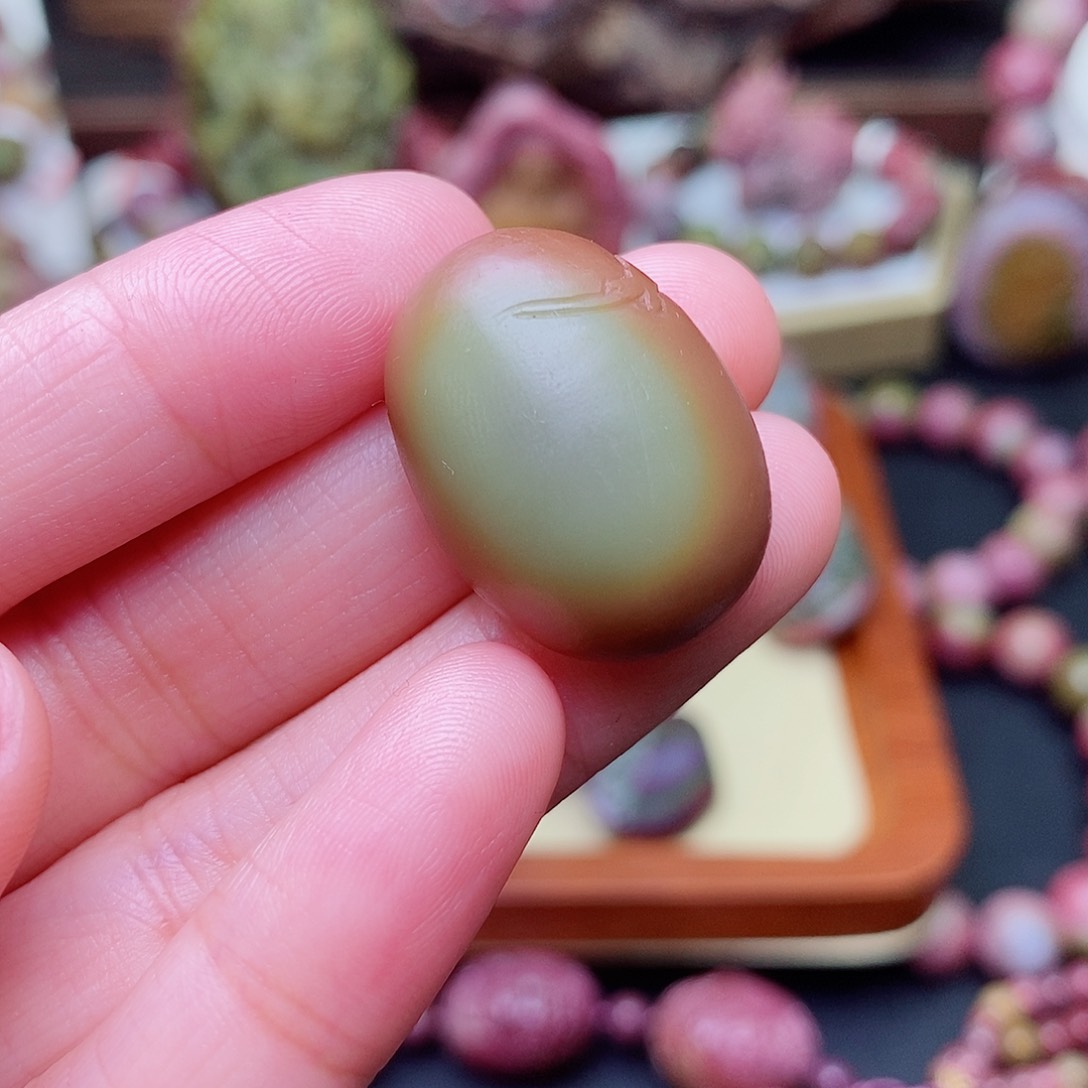 玛瑙/玉髓珠宝奇石未镶嵌利盐源玛瑙定制